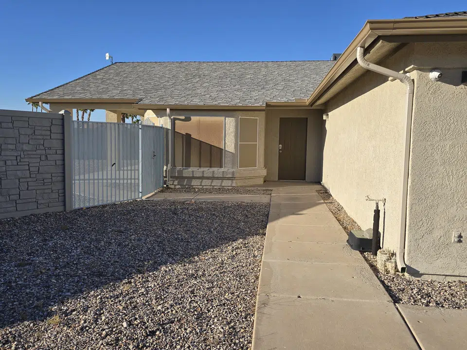Completed seamless gutter and downspout project