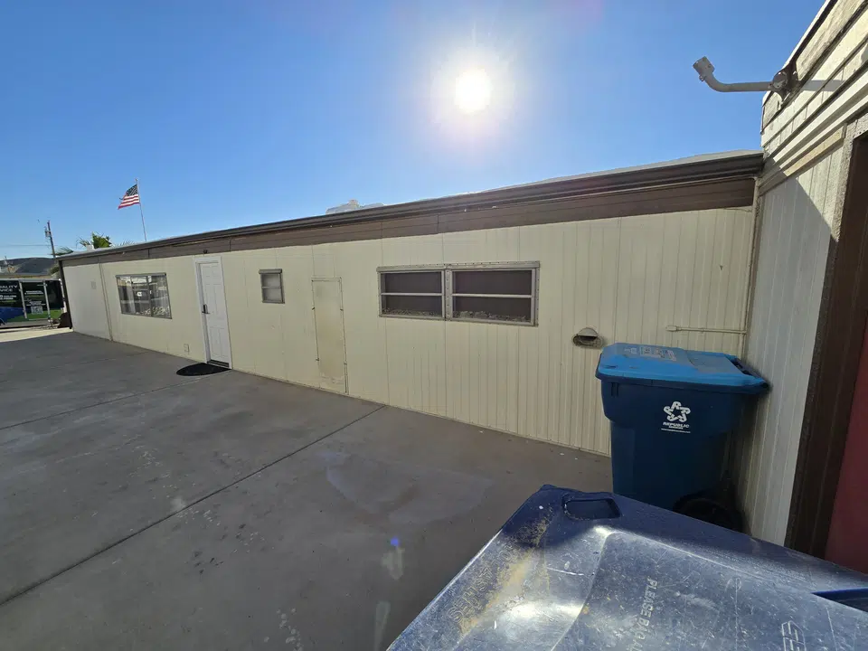 Eave line after seamless gutter installation