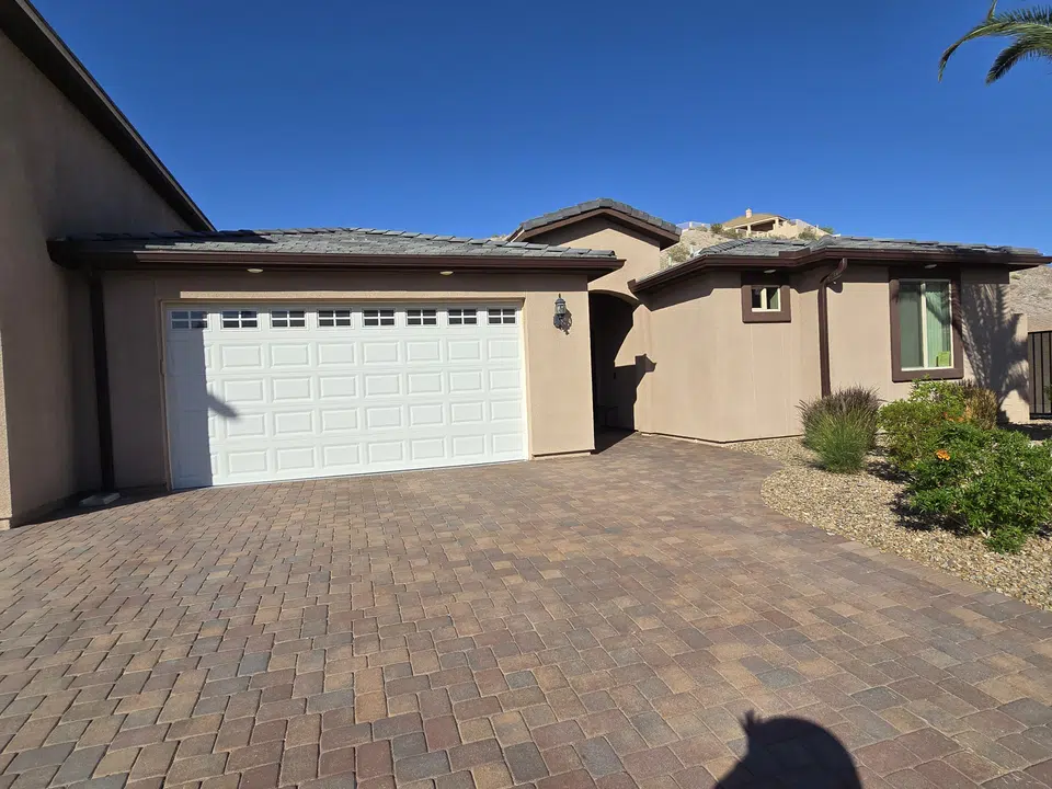 Seamless rain gutter installation by Southwest Seamless Rain Gutters