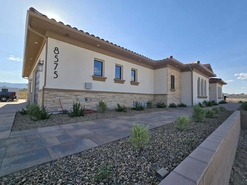 Continuous seamless gutter run after installation