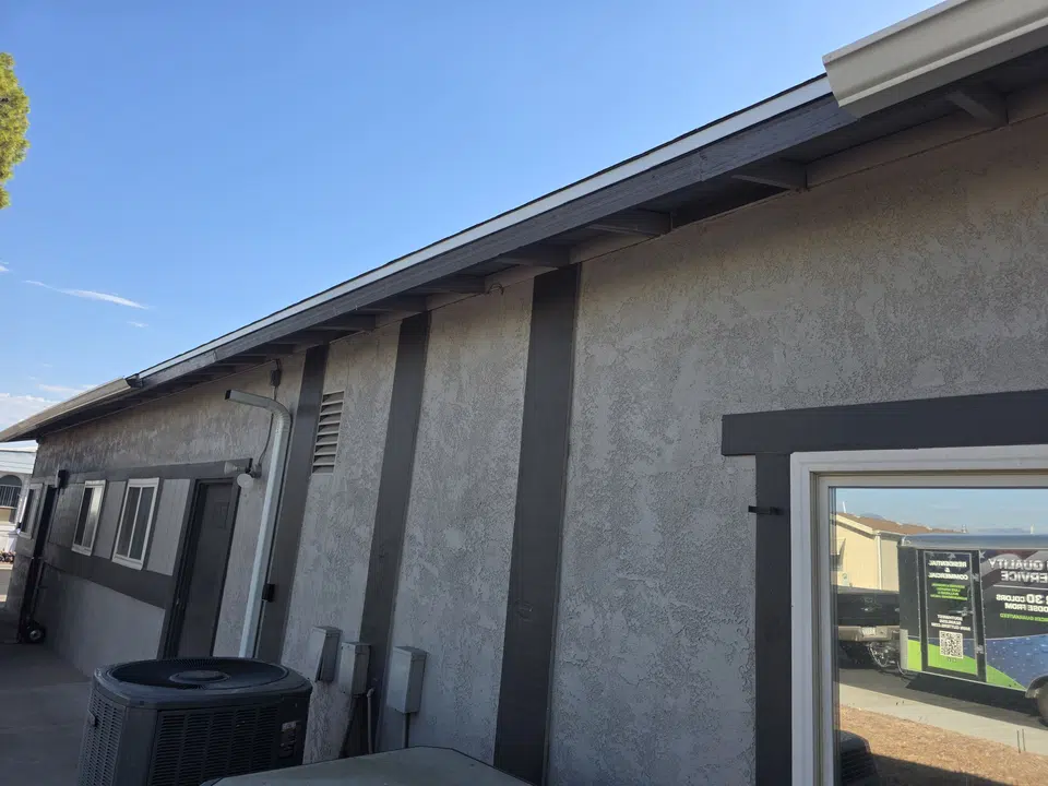 Seamless guttering formed and installed on-site