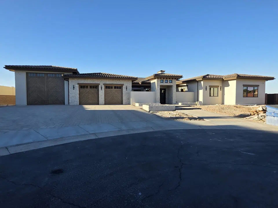 Completed seamless gutter and downspout project