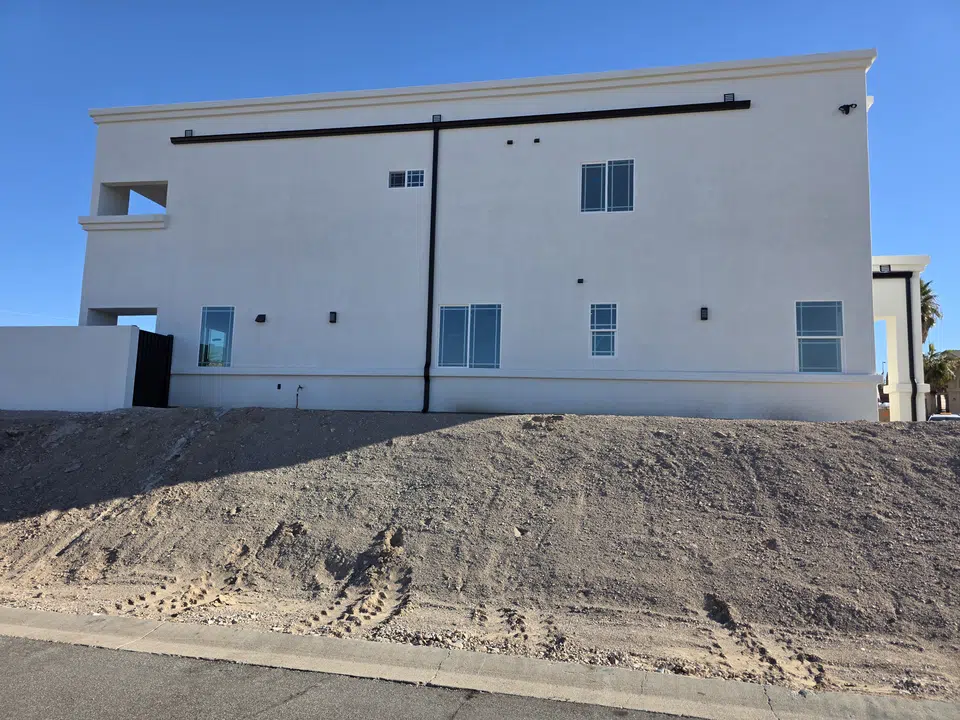 Continuous seamless gutter run after installation