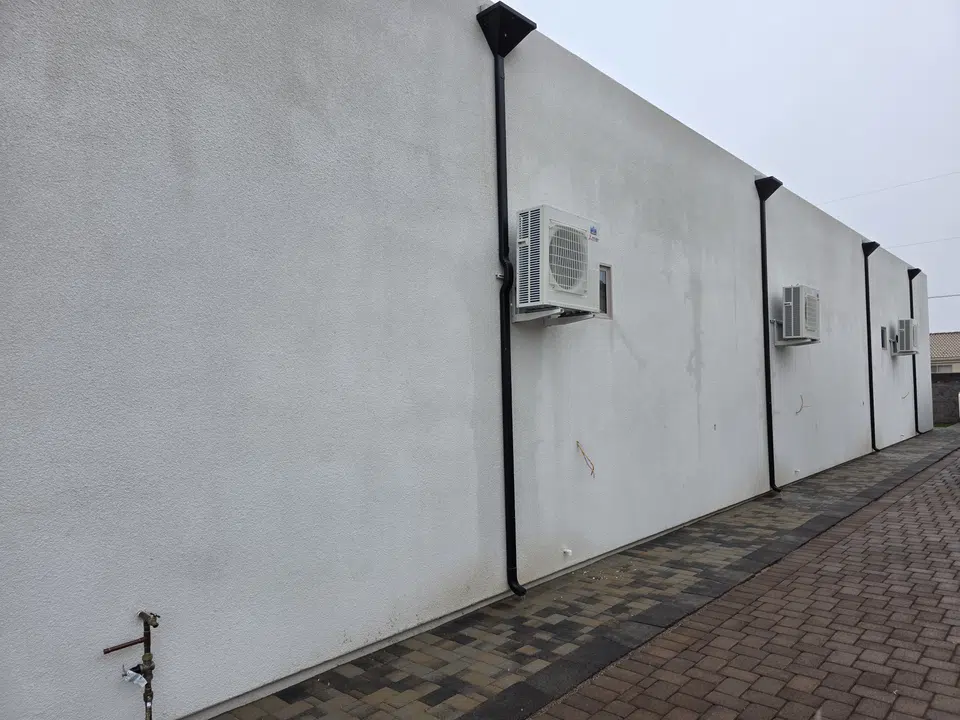 Gutter installation workmanship by Southwest Seamless Rain Gutters